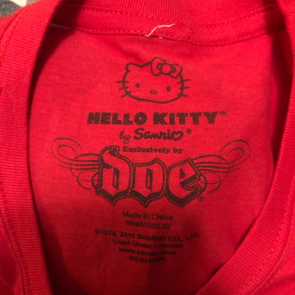 hello kitty t-shirt xs? - Picture 2 of 3